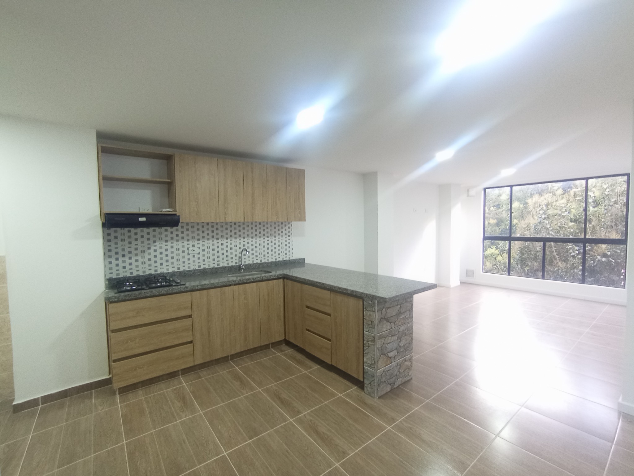 Apartamento en venta en Santa Maria Del Lago, Bogotá · foto 2 de 20