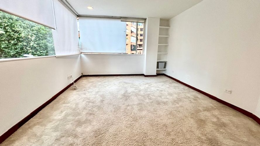 Apartamento en venta en Los Rosales, Bogotá · foto 17 de 24