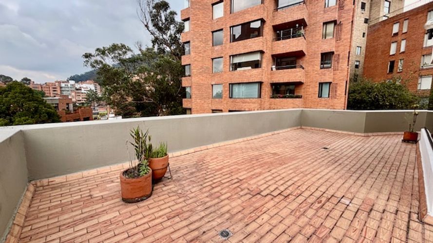 Apartamento en venta en Los Rosales, Bogotá · foto 23 de 24