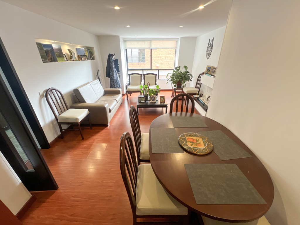 Apartamento en venta en Cedritos, Bogotá · foto 2 de 12
