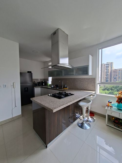 Apartamento de 3 alcobas en venta en Santa Teresita, Cali, 123 m² · foto 4 de 11