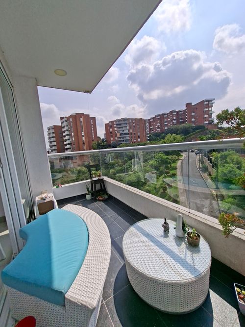 Apartamento de 3 alcobas en venta en Santa Teresita, Cali, 123 m² · foto 9 de 11