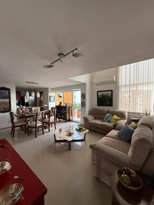 Apartamento de 5 alcobas en venta en Cañaveral, Floridablanca, 164 m² · foto 2 de 24