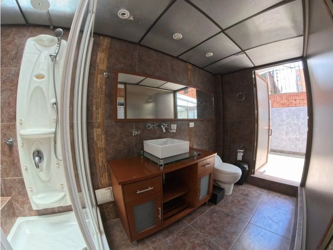 Apartamento de 4 alcobas en venta en San Patricio, Bogotá, 263 m² · foto 16 de 20