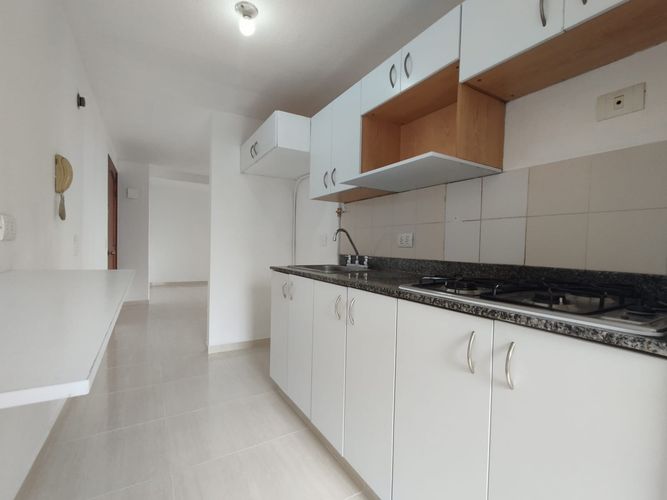 Apartamento de 3 alcobas en arriendo en El Poblado, Medellín, 80 m² · foto 12 de 15