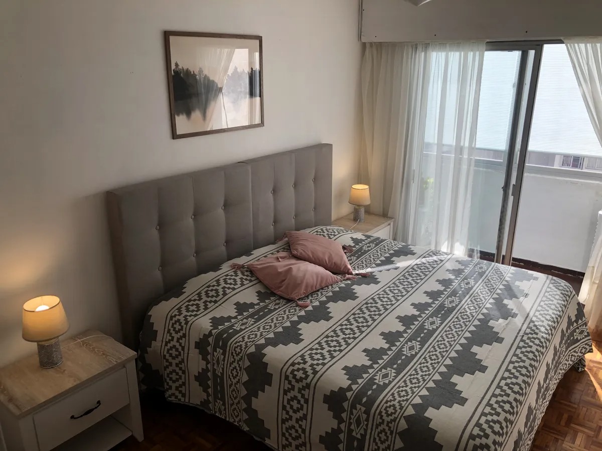 ALQUILER APARTAMENTO AMOBLADO 2 DORMS RAMBLA PUNTA CARRETAS · Foto 11