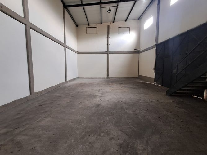 Bodega en arriendo en Los Naranjos, Dosquebradas, 250 m² · foto 6 de 8