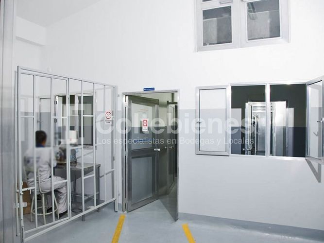 Bodega en venta en Belén, Medellín, 650 m² · foto 3 de 14