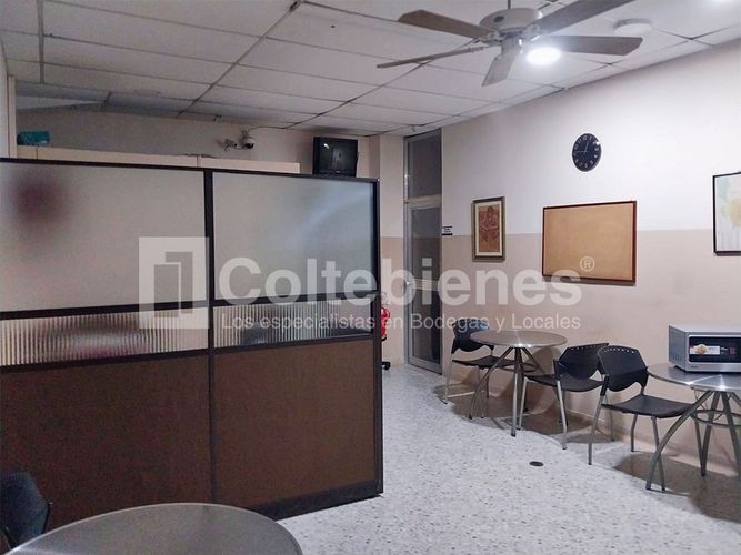 Bodega en venta en Belén, Medellín, 650 m² · foto 5 de 14