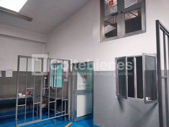 Bodega en venta en Belén, Medellín, 650 m² · foto 13 de 14