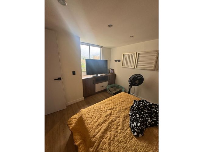 Apartamento de 3 alcobas en venta en El Trapiche, Bello, 74 m² · foto 8 de 15