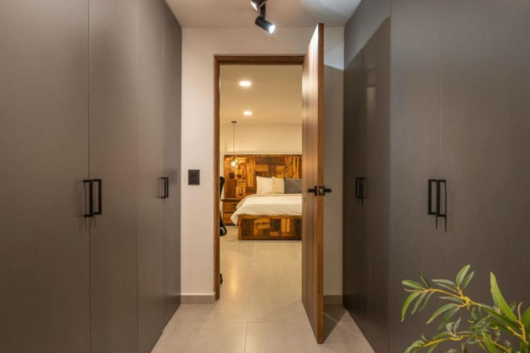 Apartamento de 3 alcobas en venta en El Tesoro, Medellín, 193 m² · foto 15 de 24