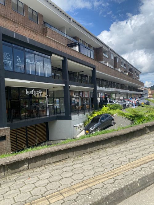 Local en arriendo en Los Salados, El Retiro, 160 m² · foto 2 de 6