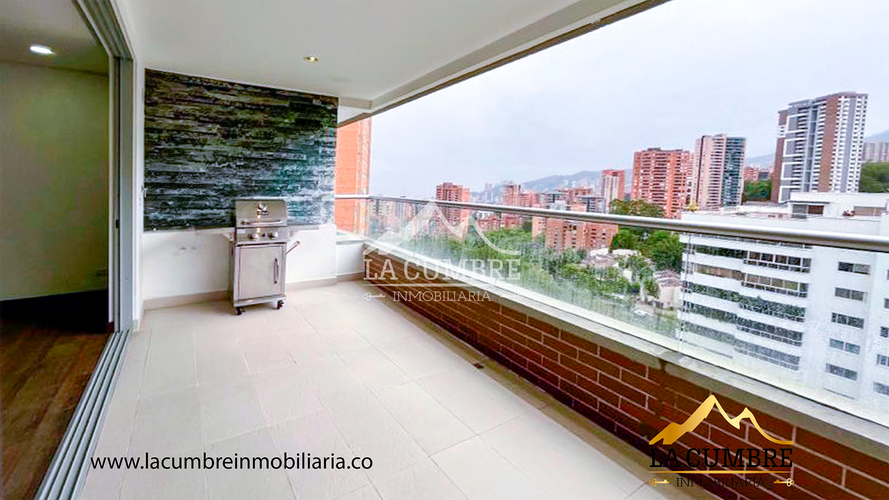Apartamento de 2 alcobas en arriendo en Los Balsos, Medellín, 121 m² · foto 5 de 11