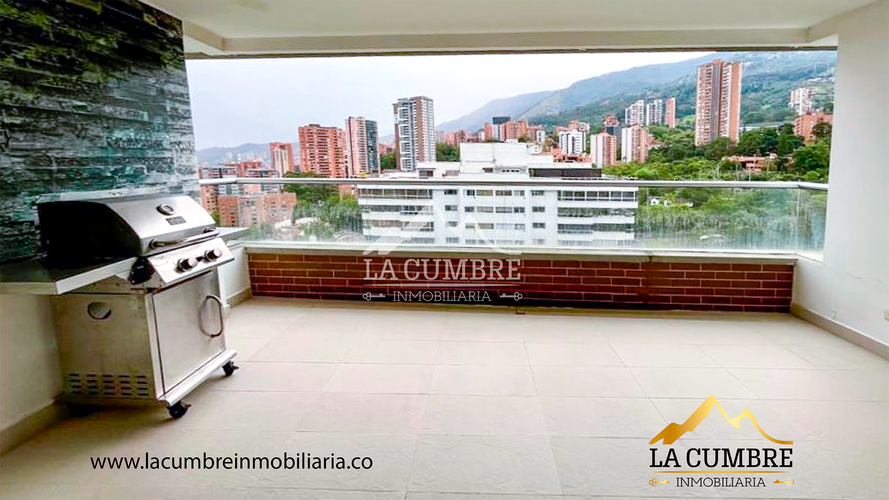 Apartamento de 2 alcobas en arriendo en Los Balsos, Medellín, 121 m² · foto 6 de 11