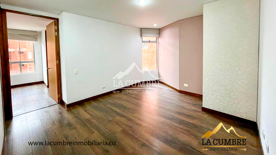 Apartamento de 2 alcobas en arriendo en Los Balsos, Medellín, 121 m² · foto 9 de 11