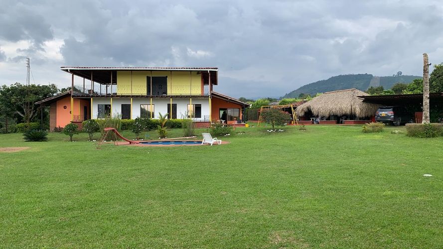 Finca en venta en La Bella, Pereira, 8050 m² · foto 3 de 7