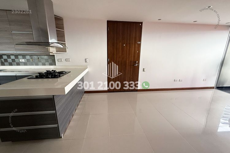Apartamento de 3 alcobas en arriendo en Loma Del Indio, Medellín, 82 m² · foto 3 de 24