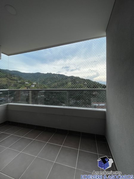 Apartamento en venta en Camino Verde, Envigado · foto 2 de 7