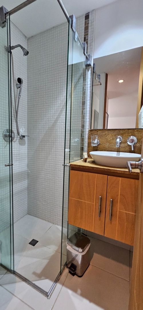 Apartamento de 2 alcobas en venta en Santa Rita, Cali, 68 m² · foto 13 de 23