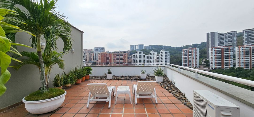 Apartamento de 2 alcobas en venta en Santa Rita, Cali, 68 m² · foto 19 de 23
