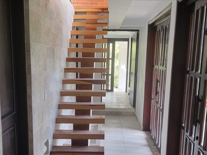 Casa de 5 alcobas en arriendo en El Estanquillo, Dosquebradas, 400 m² · foto 6 de 16