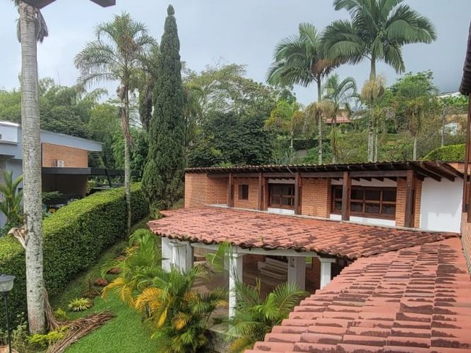 Casa de 5 alcobas en arriendo en El Estanquillo, Dosquebradas, 400 m² · foto 11 de 16
