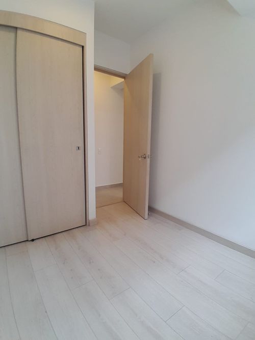 Apartamento de 3 alcobas en arriendo en Las Vegas, Envigado, 74 m² · foto 8 de 24