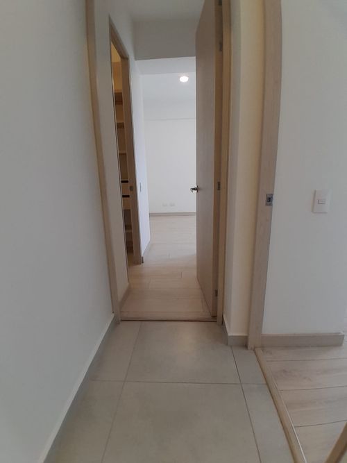 Apartamento de 3 alcobas en arriendo en Las Vegas, Envigado, 74 m² · foto 9 de 24