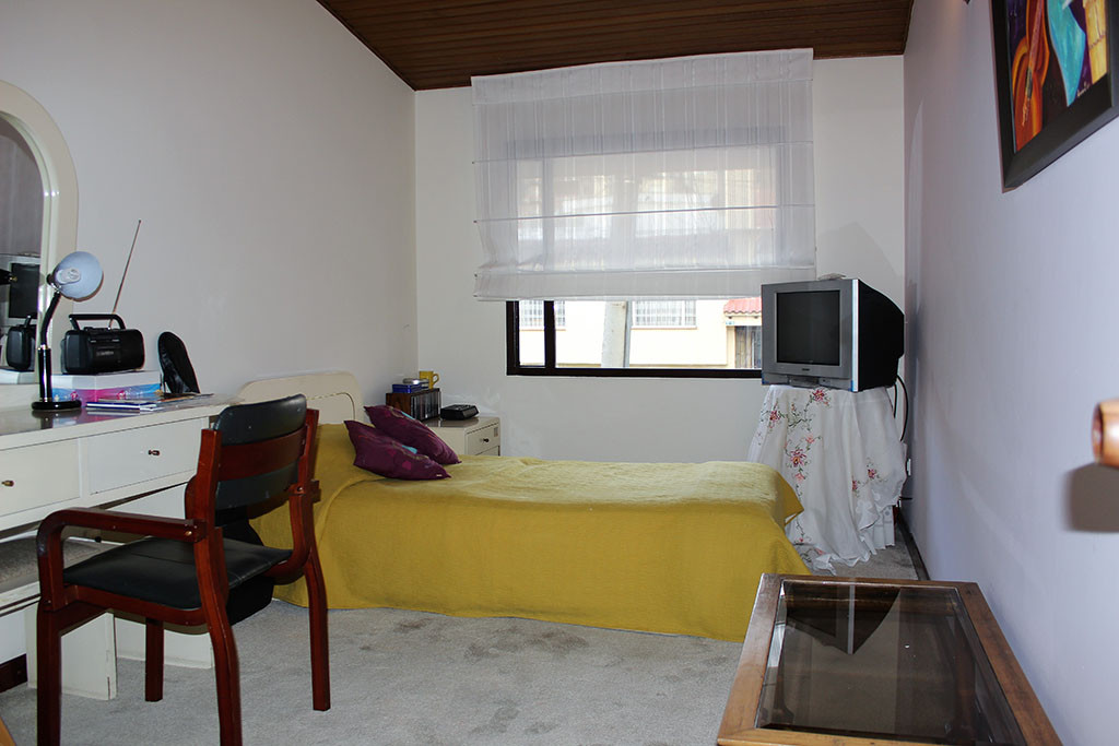 Casa en venta en Santa Barbara Central, Bogotá · foto 8 de 17