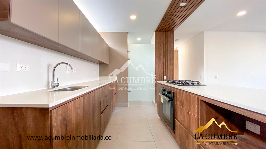Apartamento de 3 alcobas en arriendo en La Calera, Medellín, 127 m² · foto 10 de 17