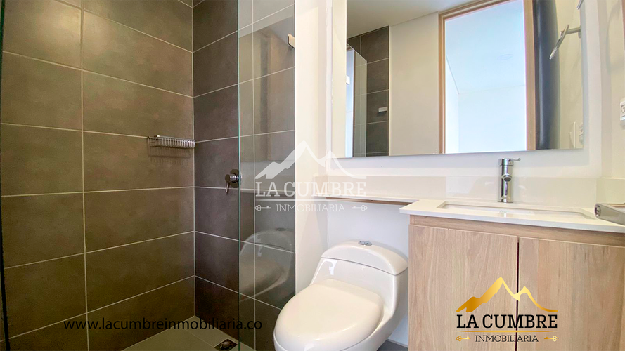 Apartamento de 3 alcobas en arriendo en La Calera, Medellín, 127 m² · foto 13 de 17
