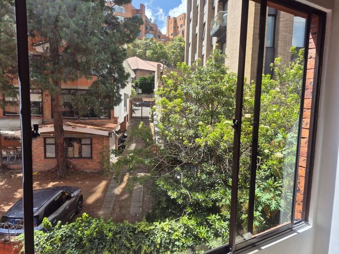 Apartamento de 3 alcobas en venta en Los Rosales, Bogotá, 208 m² · foto 5 de 22
