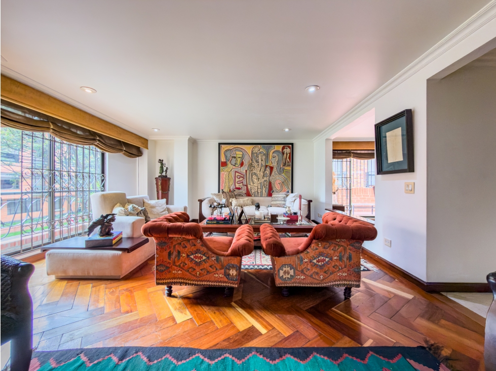 Apartamento en venta en Chicó Navarra, Bogotá · foto 2 de 24