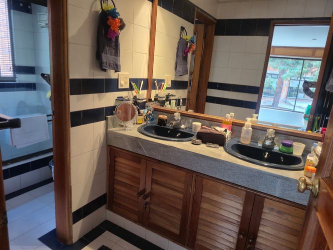 Apartamento de 3 alcobas en venta en Los Rosales, Bogotá, 208 m² · foto 11 de 22