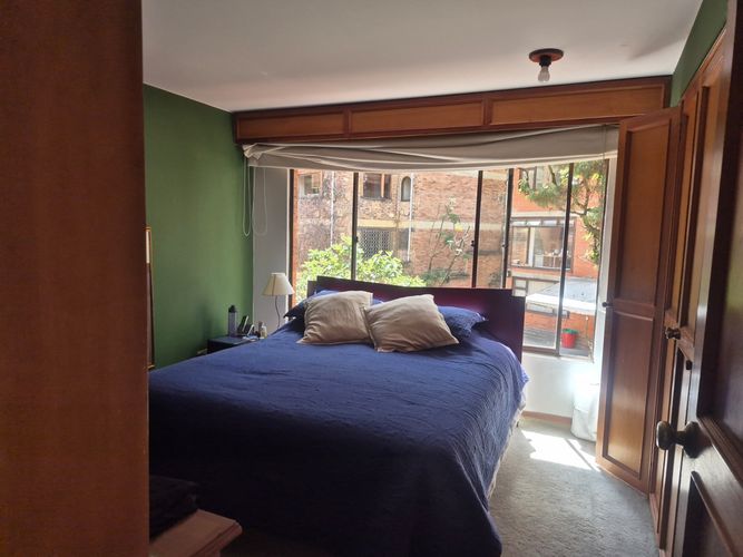 Apartamento de 3 alcobas en venta en Los Rosales, Bogotá, 208 m² · foto 14 de 22