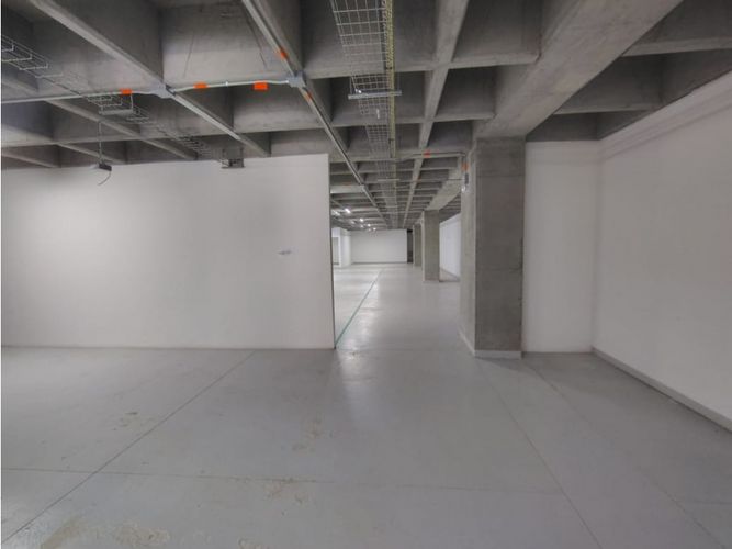 Bodega en arriendo en Las Mercedes, Itagüí, 850 m² · foto 3 de 8