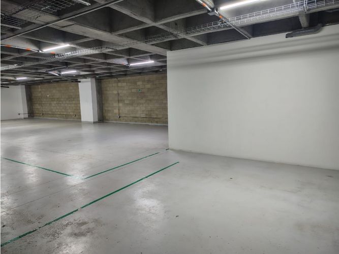 Bodega en arriendo en Las Mercedes, Itagüí, 850 m² · foto 6 de 8