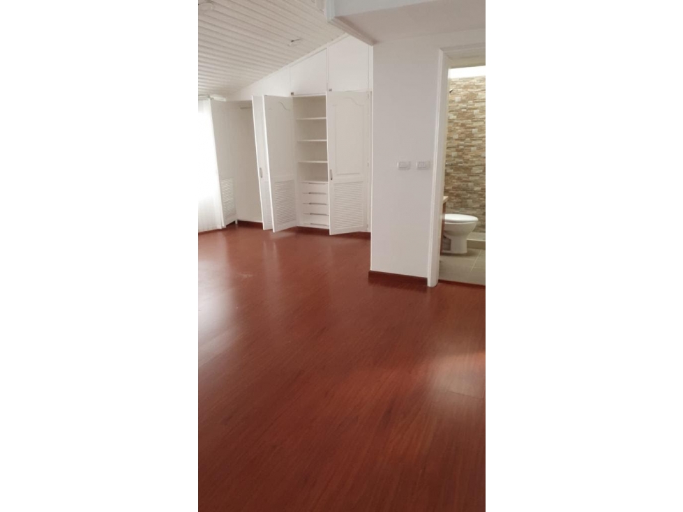 Casa en venta en Cedritos, Bogotá · foto 7 de 12