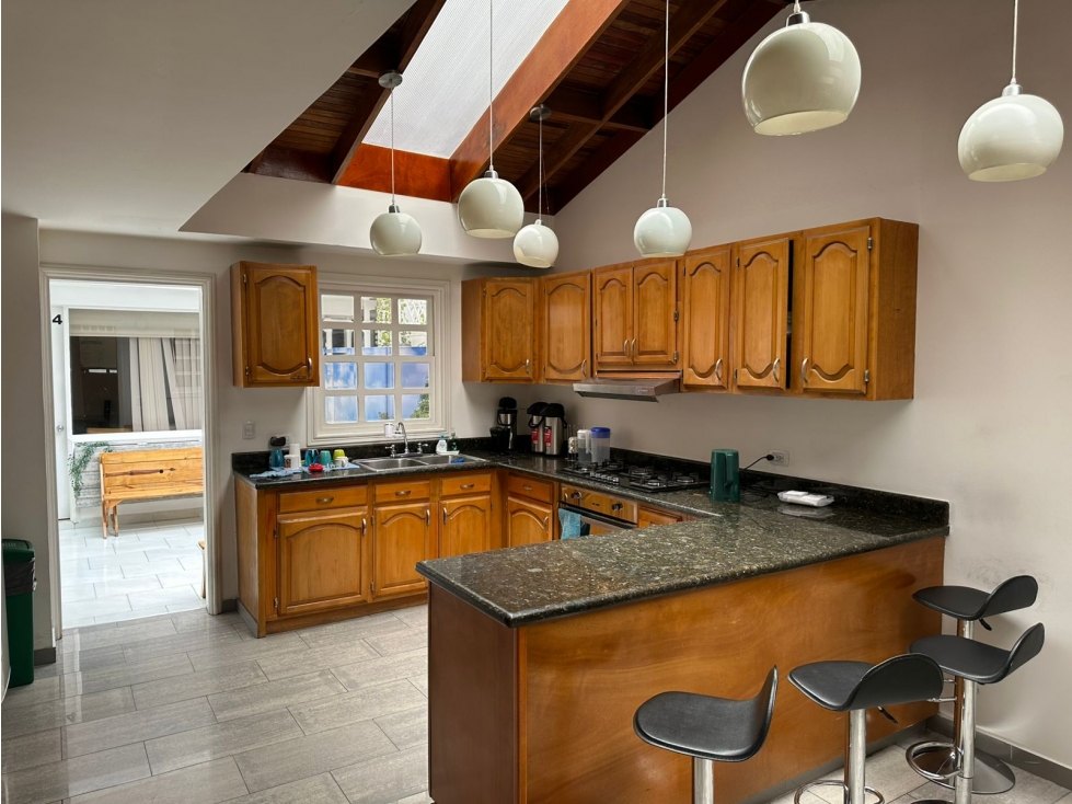 Casa en venta en Cedritos, Bogotá · foto 8 de 12