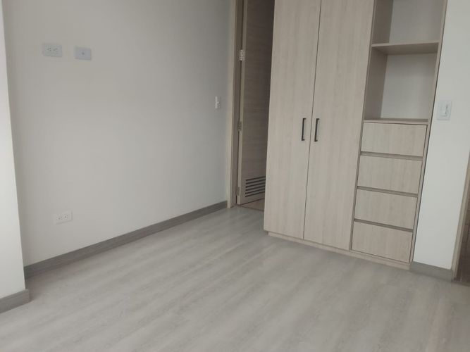 Apartamento de 3 alcobas en venta en Florencia, Bogotá, 67 m² · foto 7 de 12