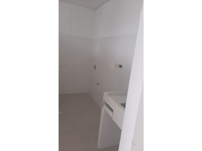 Apartamento de 3 alcobas en venta en La Pola, Ibagué, 140 m² · foto 10 de 24