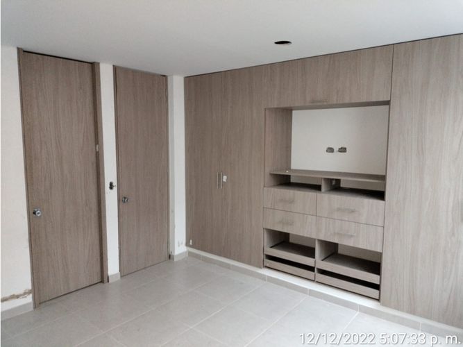 Apartamento de 3 alcobas en venta en La Pola, Ibagué, 140 m² · foto 12 de 24