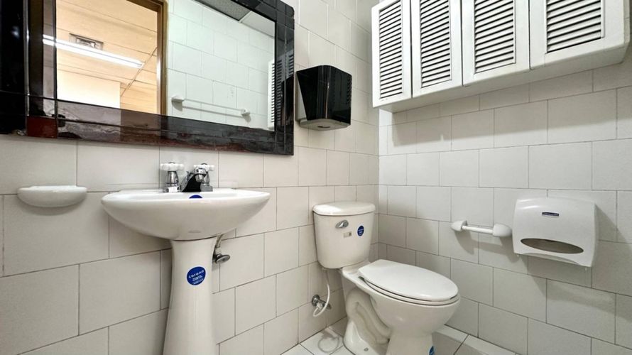 Oficina en arriendo en Patio Bonito, Medellín, 125 m² · foto 12 de 13