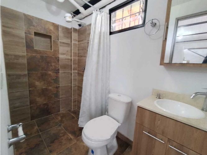 Casa de 6 alcobas en arriendo en El Salado, Guarne, 900 m² · foto 24 de 24