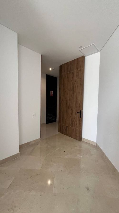 Apartamento de 2 alcobas en venta en Belalcazar, Cali, 81 m² · foto 5 de 8