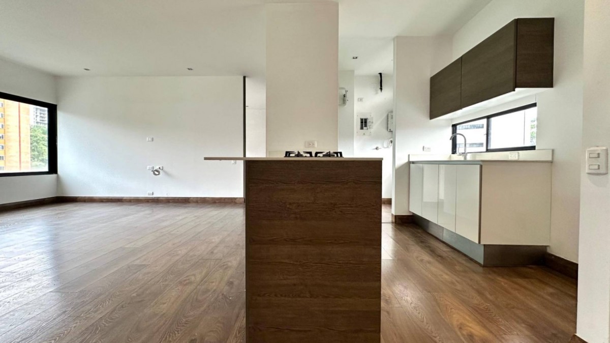 Apartamento en arriendo en San Lucas, Medellín · foto 2 de 18