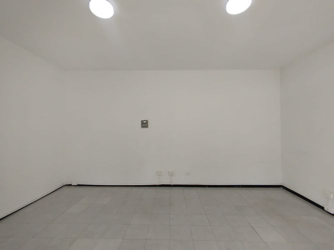 Local en arriendo en Pinares, Pereira, 24 m² · foto 2 de 3