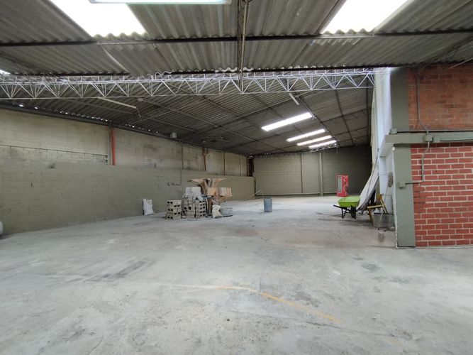 Bodega en arriendo en La Tablaza, La Estrella, 575 m² · foto 8 de 9