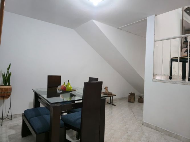 Casa de 4 alcobas en venta en Belén, Medellín, 149 m² · foto 2 de 16